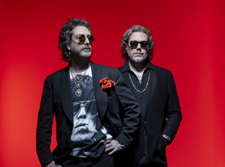 Hit Parader Legend Interview: The Black Crowes In Fighting Form On Brilliant New Record 