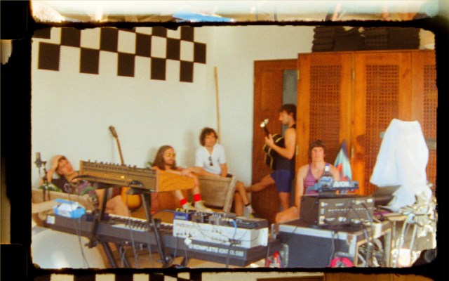 Reality Awaits Reviewed: The Strokes’ Ultimate Display of Self-Expression